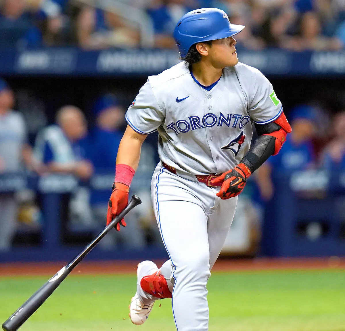 岡本和真が17試合ぶり25号！球団新人最多本塁打記録を更新