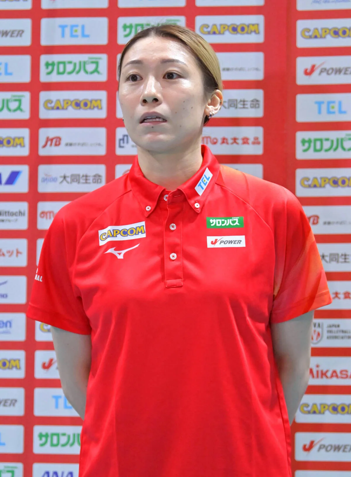 石川真佑主将「最短で五輪切符を」宮部藍梨も合流、女子バレー14人がアジア選手権へ