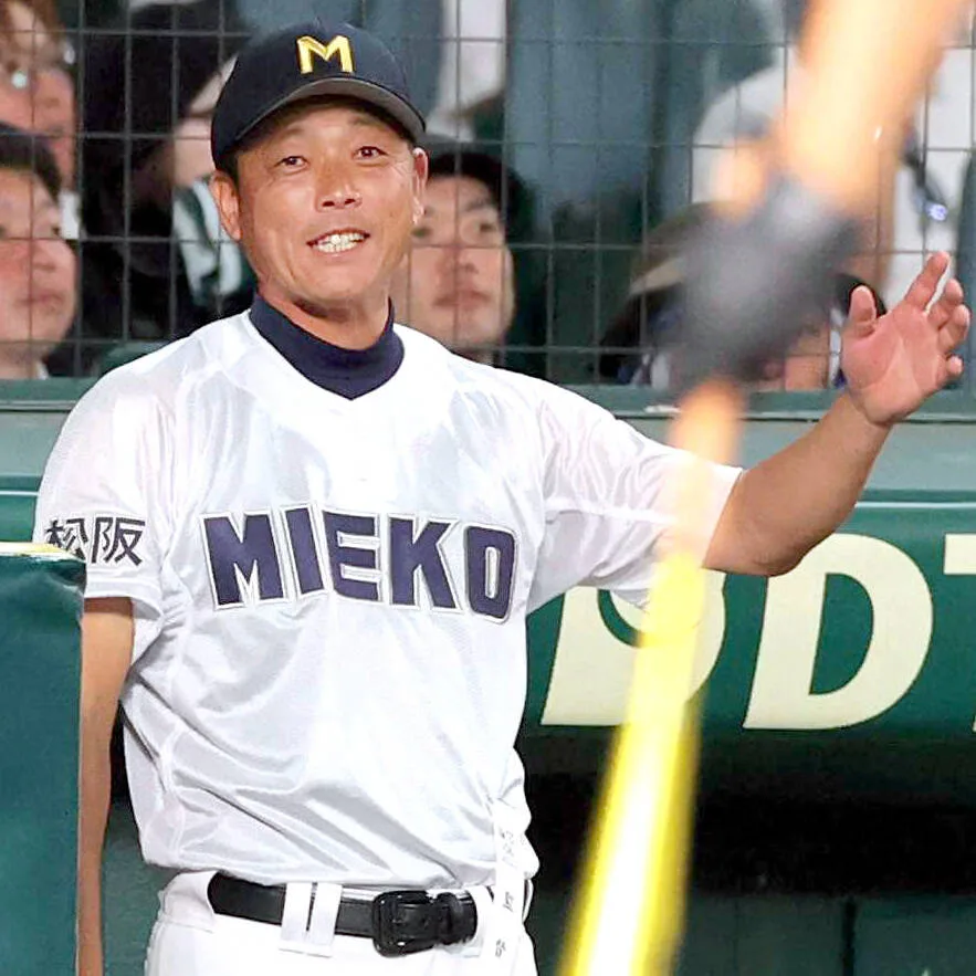 【甲子園】三重・沖田監督「一丸となって」12年ぶり4強へ天理戦！先発は上田晴優