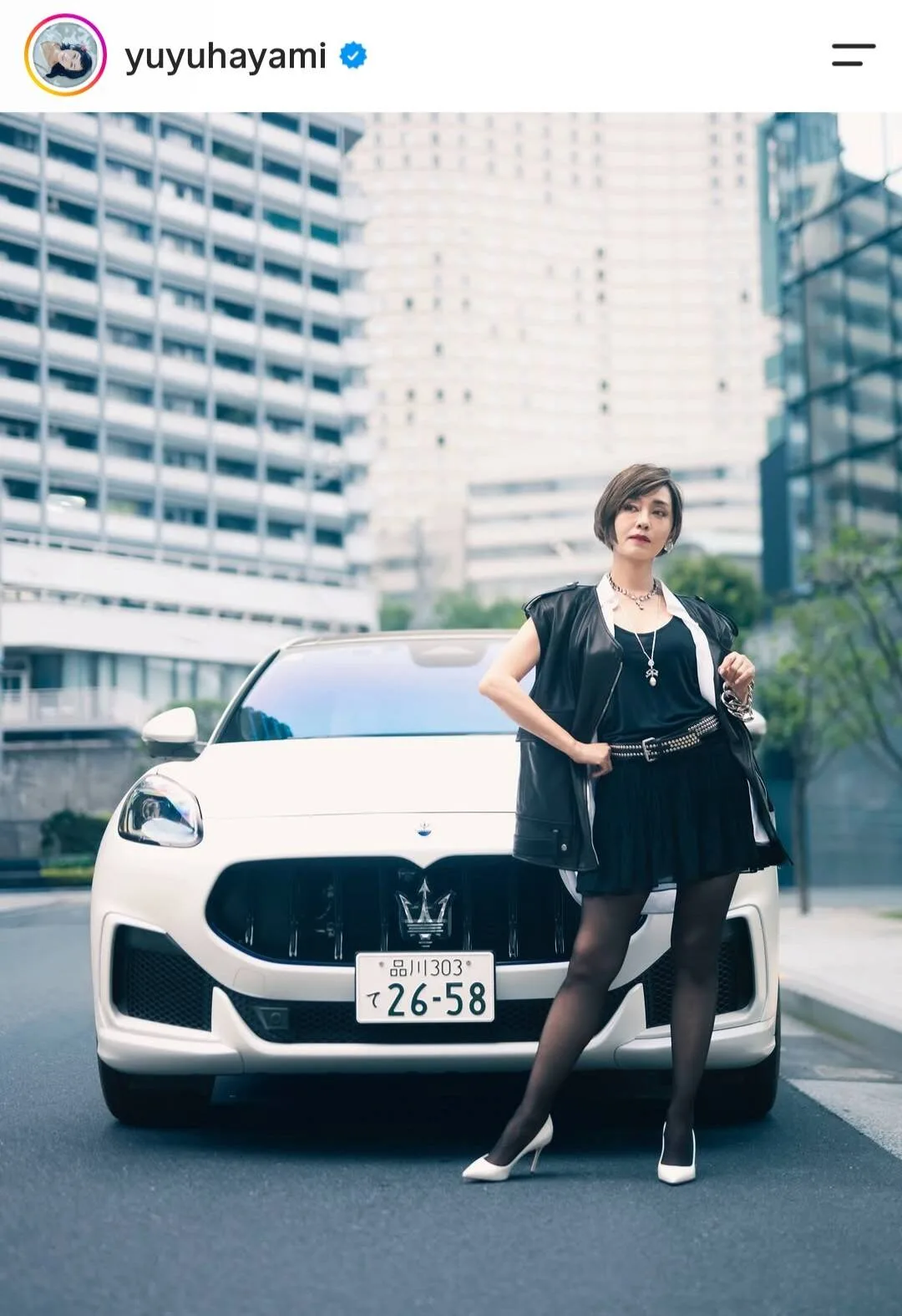 早見優が激変！59歳でショートカット＆クールな美脚姿にファン騒然