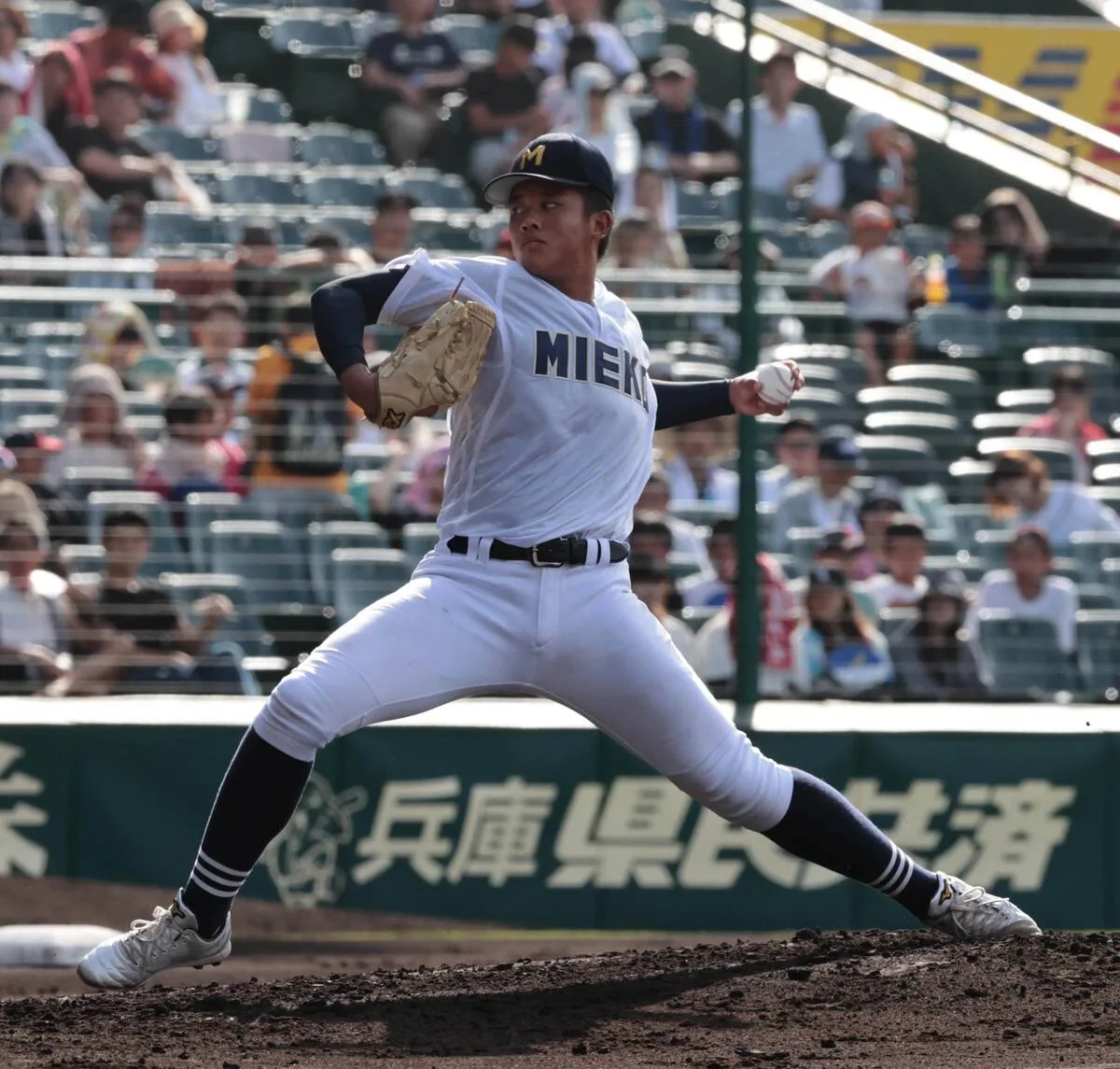 三重、12年ぶりの4強ならず。天理に零敗、4失策と好機逸が響く