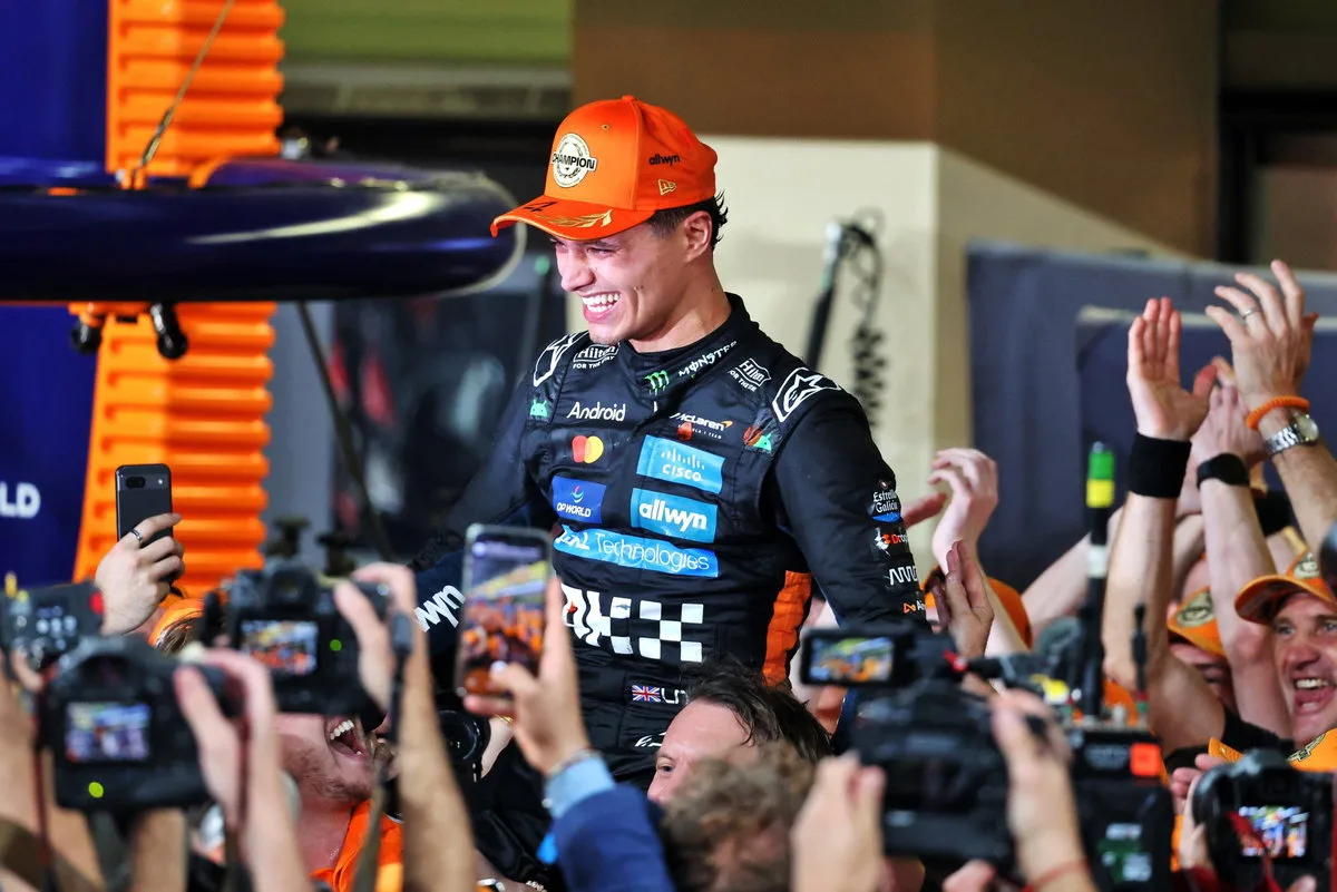 王者マクラーレン、代償は想像以上。アンドレア・ステラ代表が語った2025年戴冠の代償