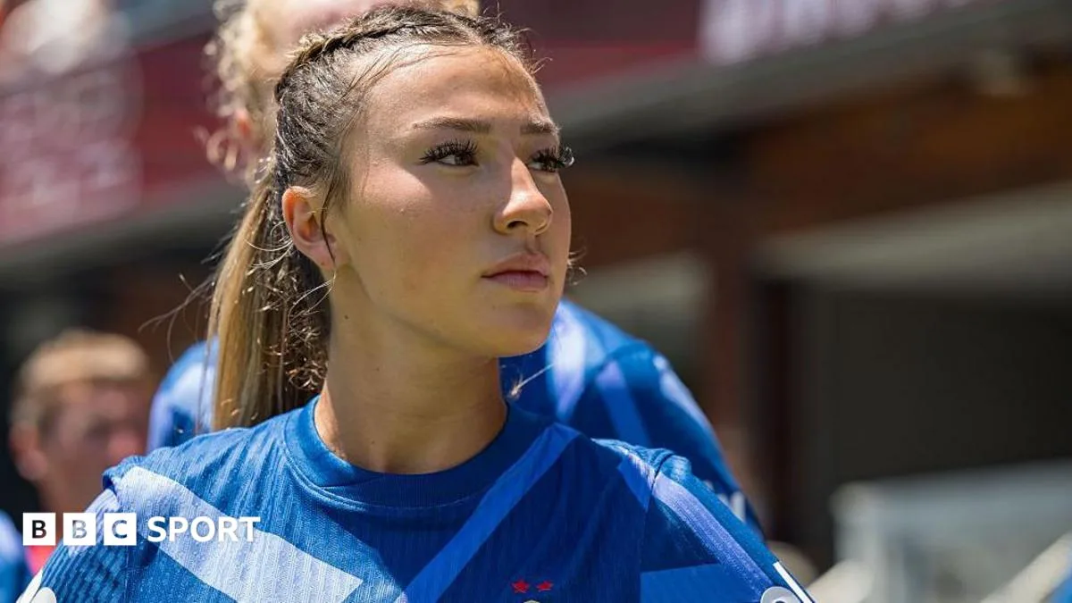 ユース女子W杯直前！18歳パーキンソンがイングランド代表合宿を離脱